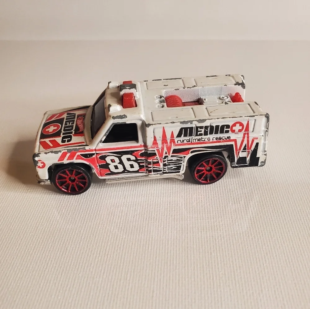 Vintage 1974- Medic Hot Wheel